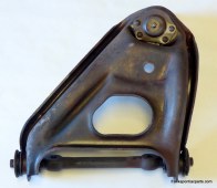 1969-70 Grand Prix V8 Power Steering Pitman Arm #7805304 69 